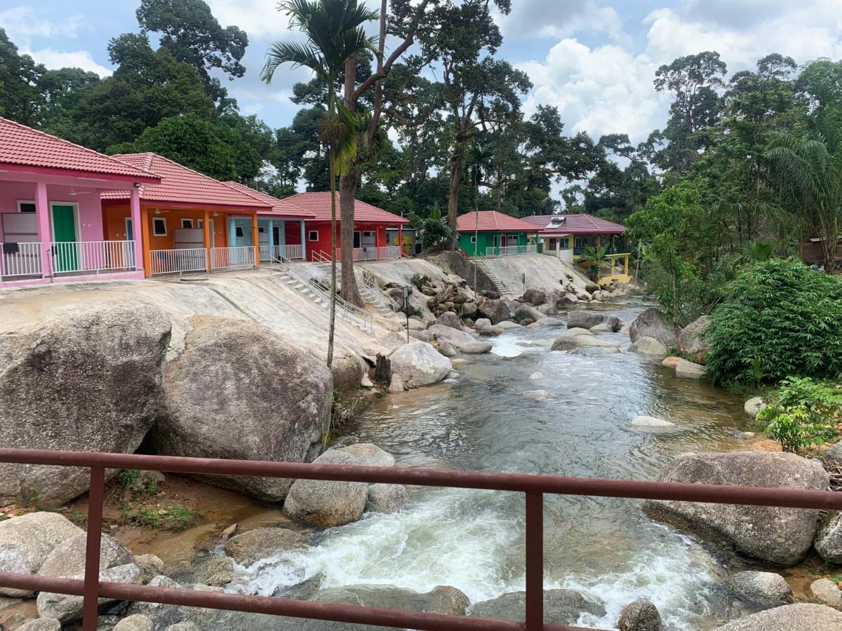 Chalet Latip D'Ayer Itam Hotel Kampong Ayer Hitam  Buitenkant foto