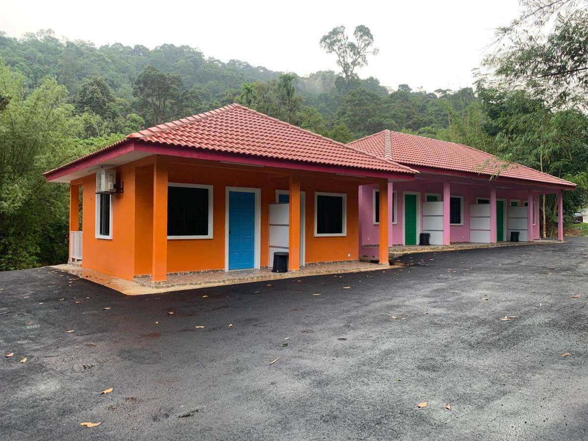 Chalet Latip D'Ayer Itam Hotel Kampong Ayer Hitam  Buitenkant foto