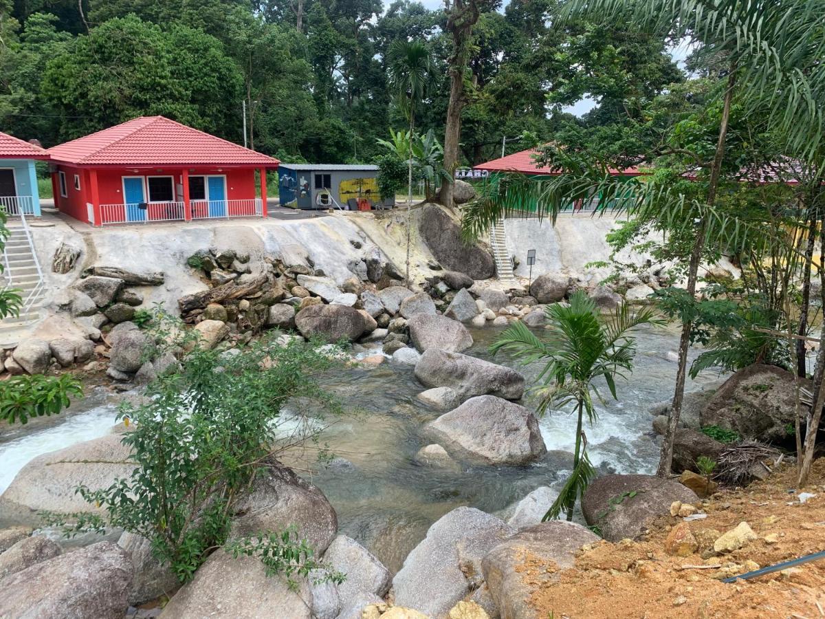 Chalet Latip D'Ayer Itam Hotel Kampong Ayer Hitam  Buitenkant foto
